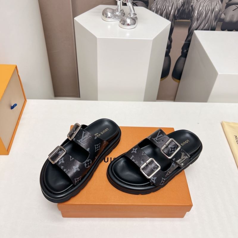 Louis Vuitton Slippers